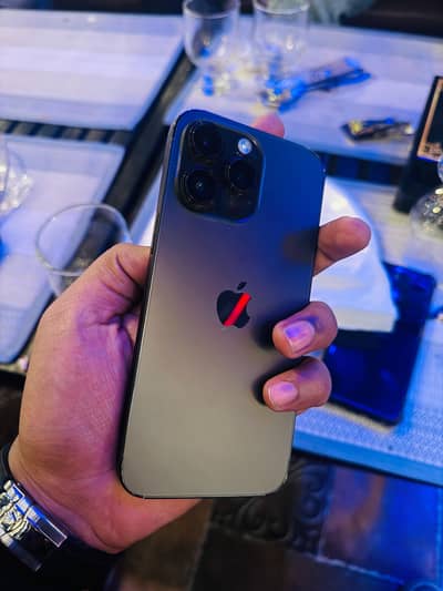 Iphone 14 pro max black 1tb Factory Unlock