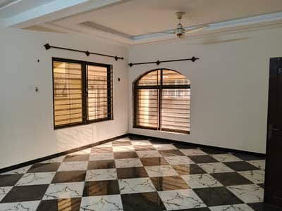 Beautiful Ground Portion Including Basement Available For Rent In G-15 At Reasonable Price