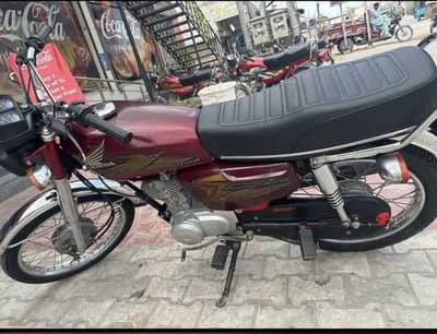 Urgent sale Honda 125 price 125000