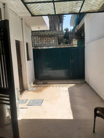G11GROUND PORTION FOR RENT NEAR MARKAZ