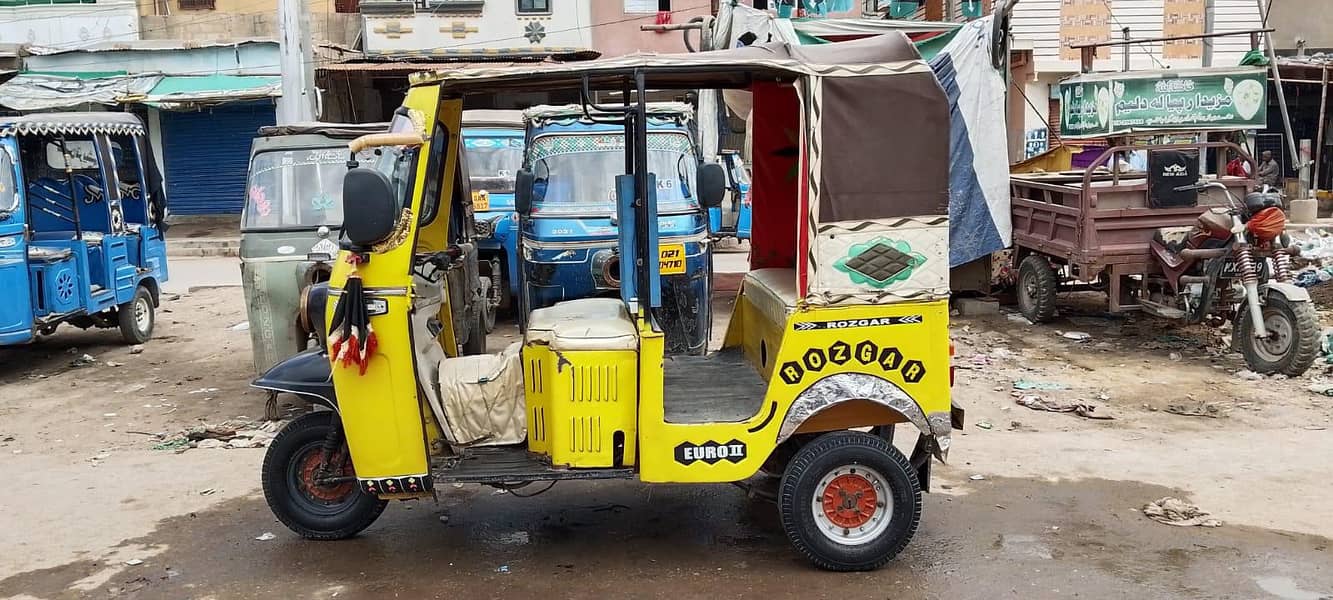 model model 2016 engine 10/10 tyre condition demand 0