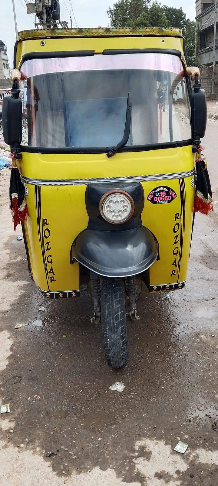 model model 2016 engine 10/10 tyre condition demand 2