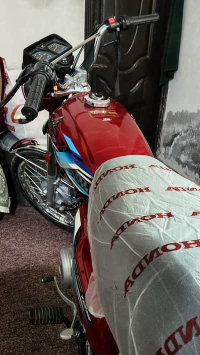 Honda 125 2024 model 3272 kilo miter used 10/10 condition