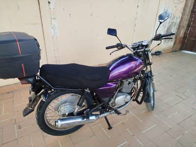 Suzuki GS 150 2014