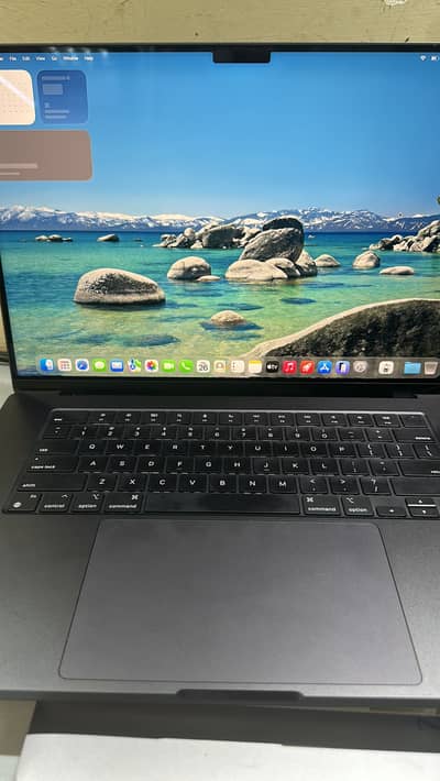 Macbook Pro M3 14 inch Space Black