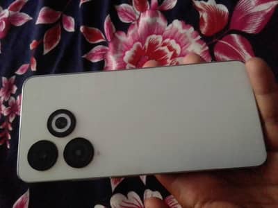 Infinix Smart8 Pta aproved. 8/64. Resnble price