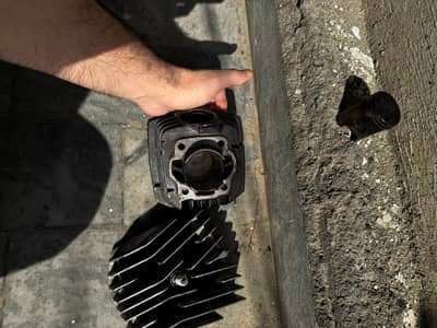 Kawasaki 100 Cylinder Genuine No Sleeve Zero piston