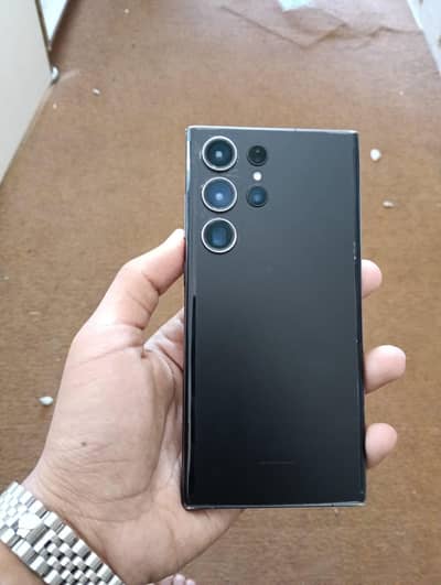Samsung Galaxy S23 Ultra for sale.