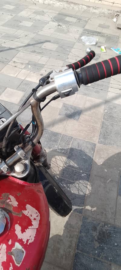 CD 70 2010 model for sale