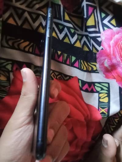 iphone 7plus pta mobile only panal crack