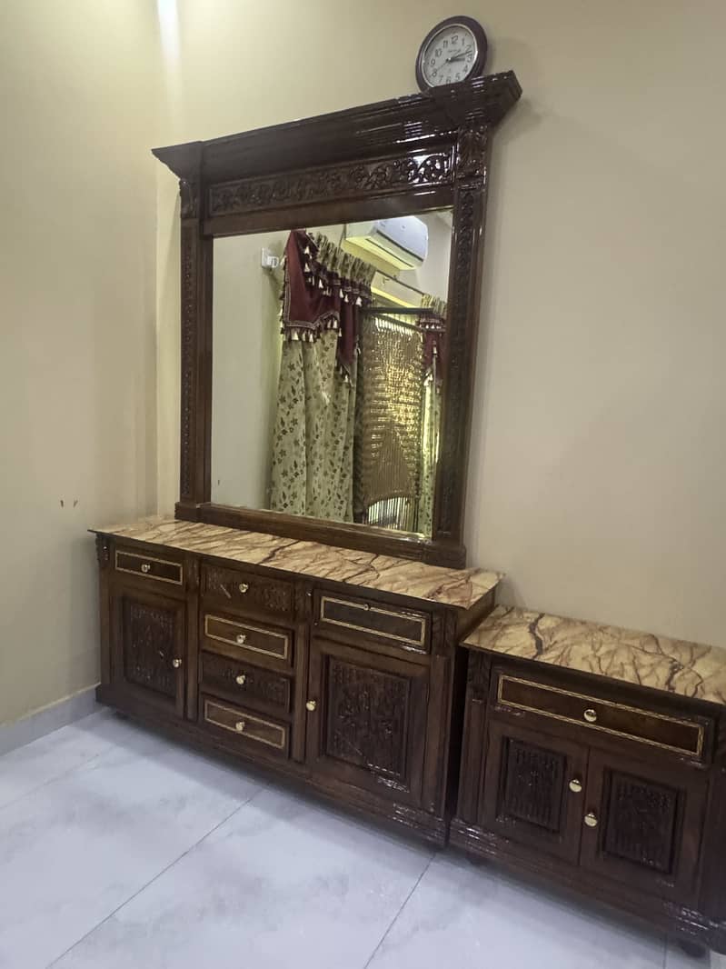 Complete Bed With Dressing 1