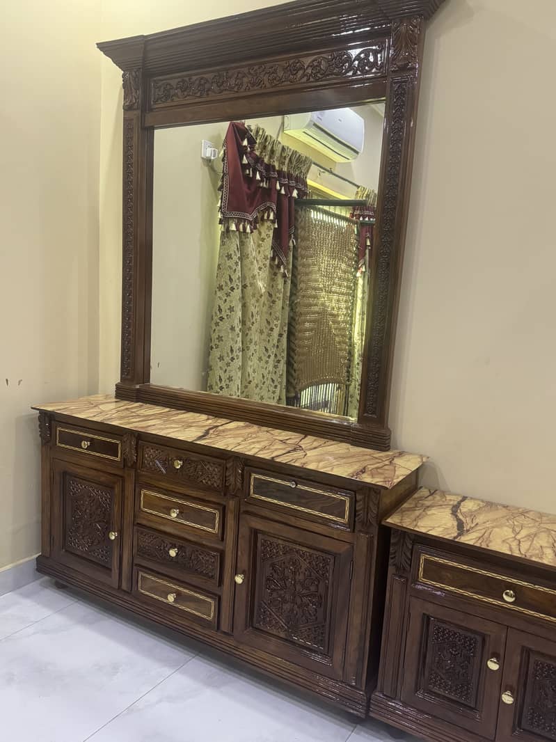 Complete Bed With Dressing 4