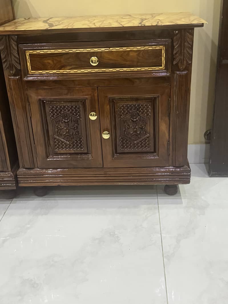 Complete Bed With Dressing 6