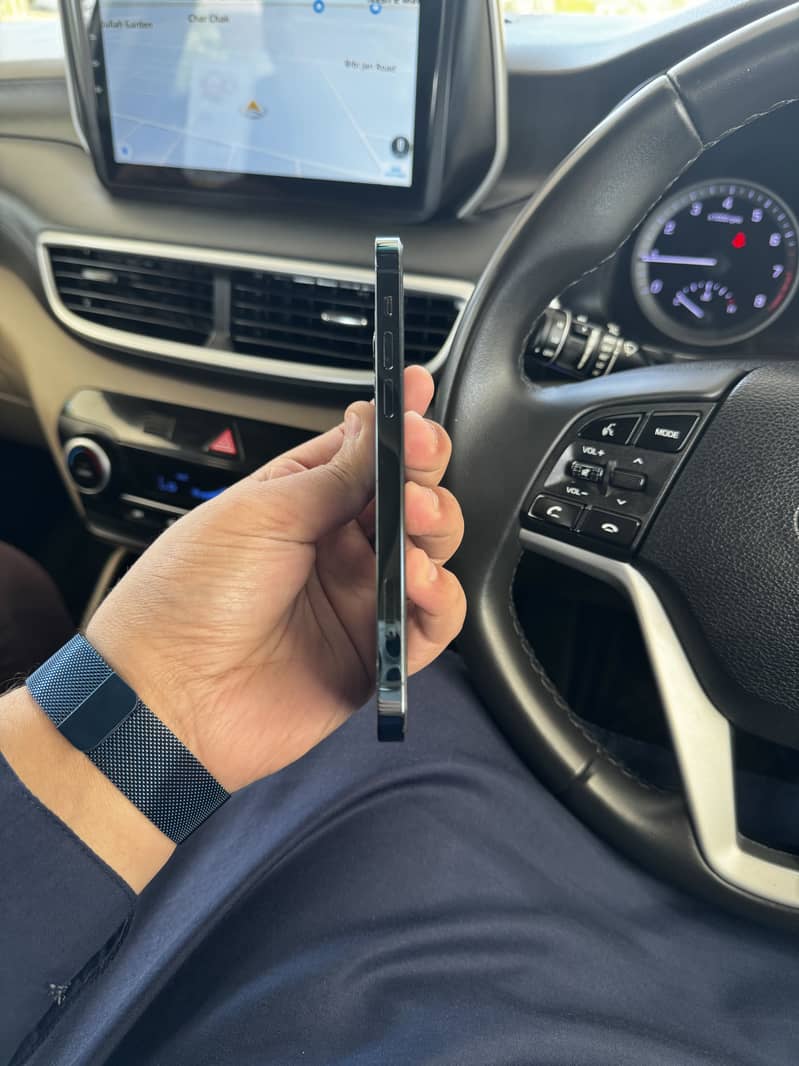 IPHONE 12 PRO 3