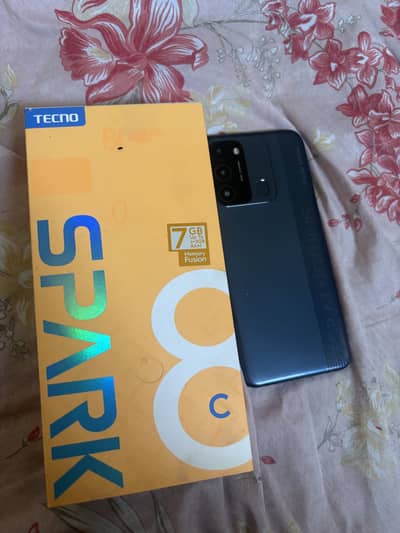 Tecno spark 8c magnet black colour