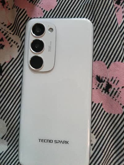 spark 40 pro plus without box cnic ki copy mil jyege