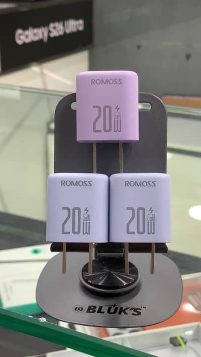 Romoss 20watt GaN ( Certified Brand From Apple )