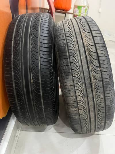 Toyota Yaris Tyres 185/60 R15 ( BG TRAKO PLUS )