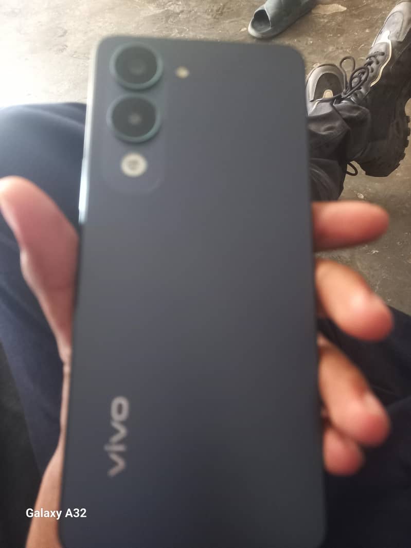 first hand 4/64 gb 1