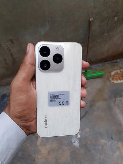 realme 15t 5g 8gb ram 256gb