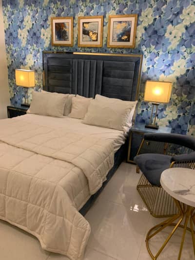 1 Bedroom VIP Full furnish flat per day available in Bahria town Lahore 0300 4561276