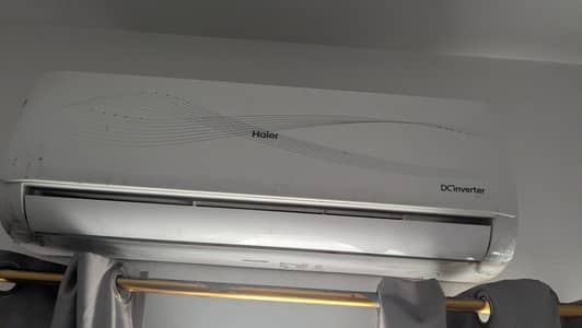 Haier 1.5 Ton Inverter AC (Heat & Cool) – Excellent Condition! 