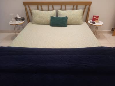 New Wooden bed fore sale (Custom Made)