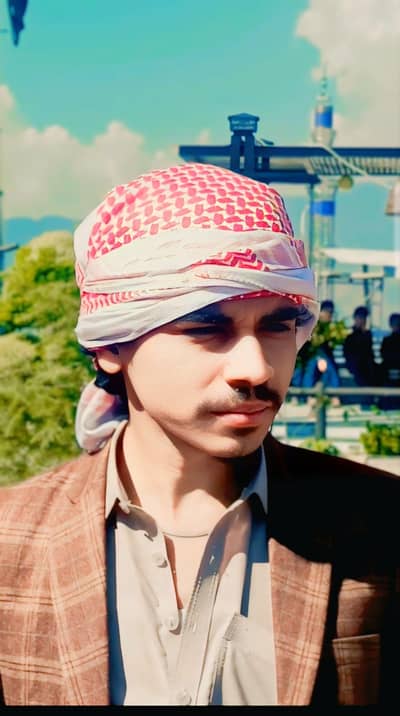 need job driving and house helper 03185335373 call or WhatsApp