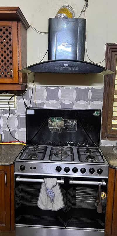 Premium Kitchen Appliances – Imported Hood & 5-Burner Cooking Range