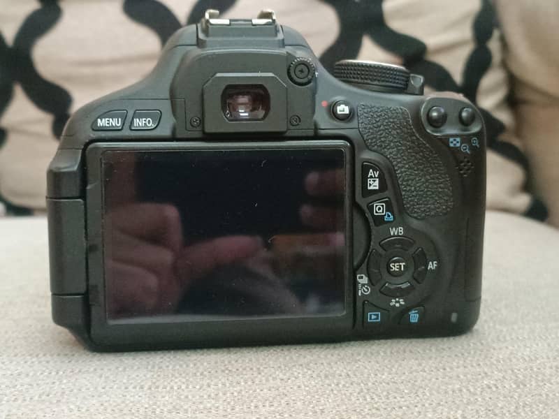 Canon EOS 600D Camera 2
