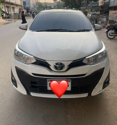 Yaris Ativ 1.5 cvti full option for sale