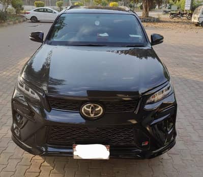 Toyota fortuner  GR-s 2024