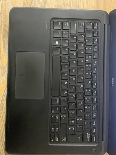 8 GB Ram, 128 SSD Dell latitude