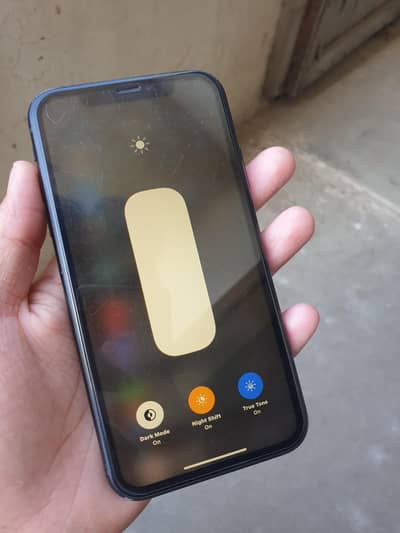 iphone XR for sell.