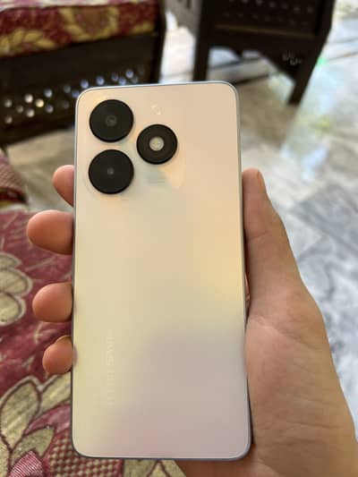 Tecno spark 20C with box 8/128gb