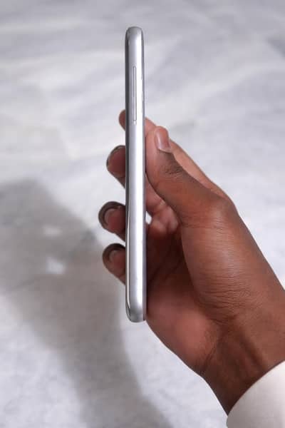 Samsung A05s Argant sell Box available