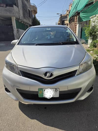 toyota Vitz 2013