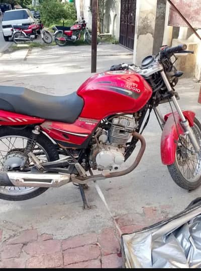 Ravi Piago Strom 125 ( original)