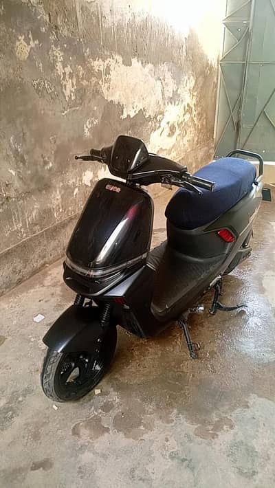 EVEE S1 ELECTRIC SCOOTY