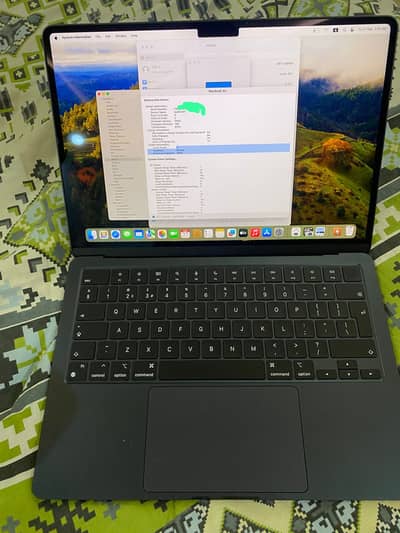 Apple MacBook Air M2 – Excellent Condition 