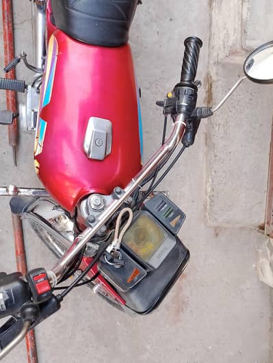 2010 modal Yamaha japani engine 70.000