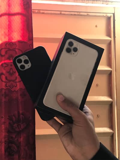 Iphone 11 pro max Dual pta approved