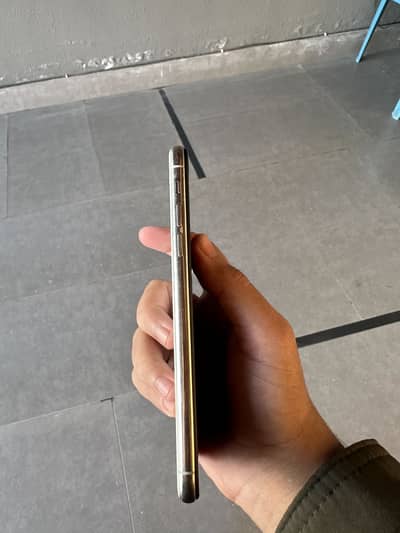 IPHONE 11 pro max pta