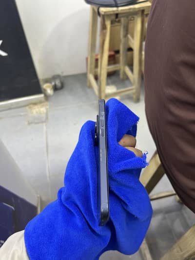 IPHONE 15 PRO MAX LLA MODEL