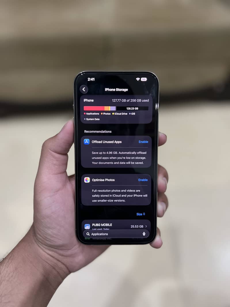 Iphone 15 pro max 4