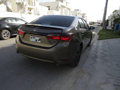 Altis 2016 Automatic – Bronze Mica – Neat & Clean – Urgent Sale