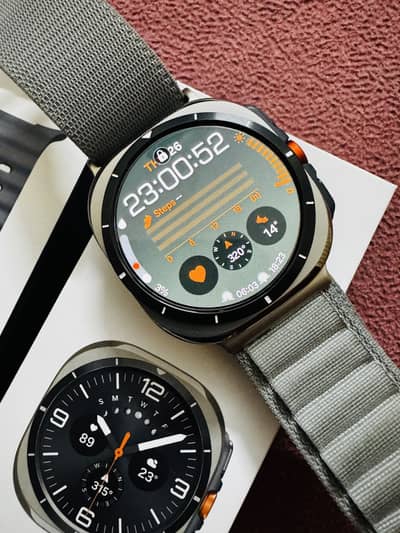 Samsung Galaxy Watch Ultra 2025 (Titanium Silver) – Like Brand New