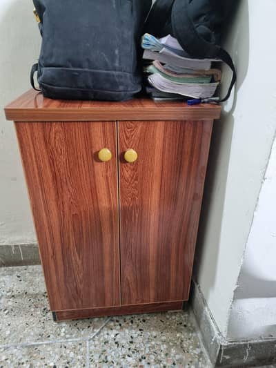 BOOKSHELF prices are negotiable