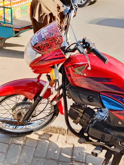 Honda pridor good condition  fuel average 65 to 70 km granted