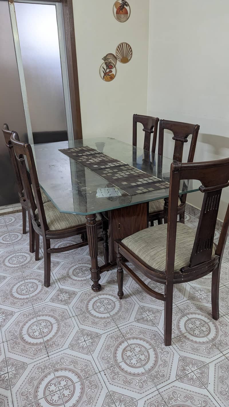 Dining Table 5seater 0